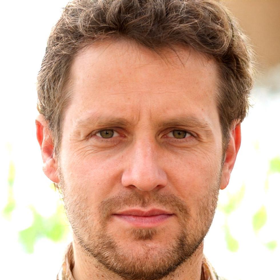 Portrait de Théophile Martel, expert en recherche financière